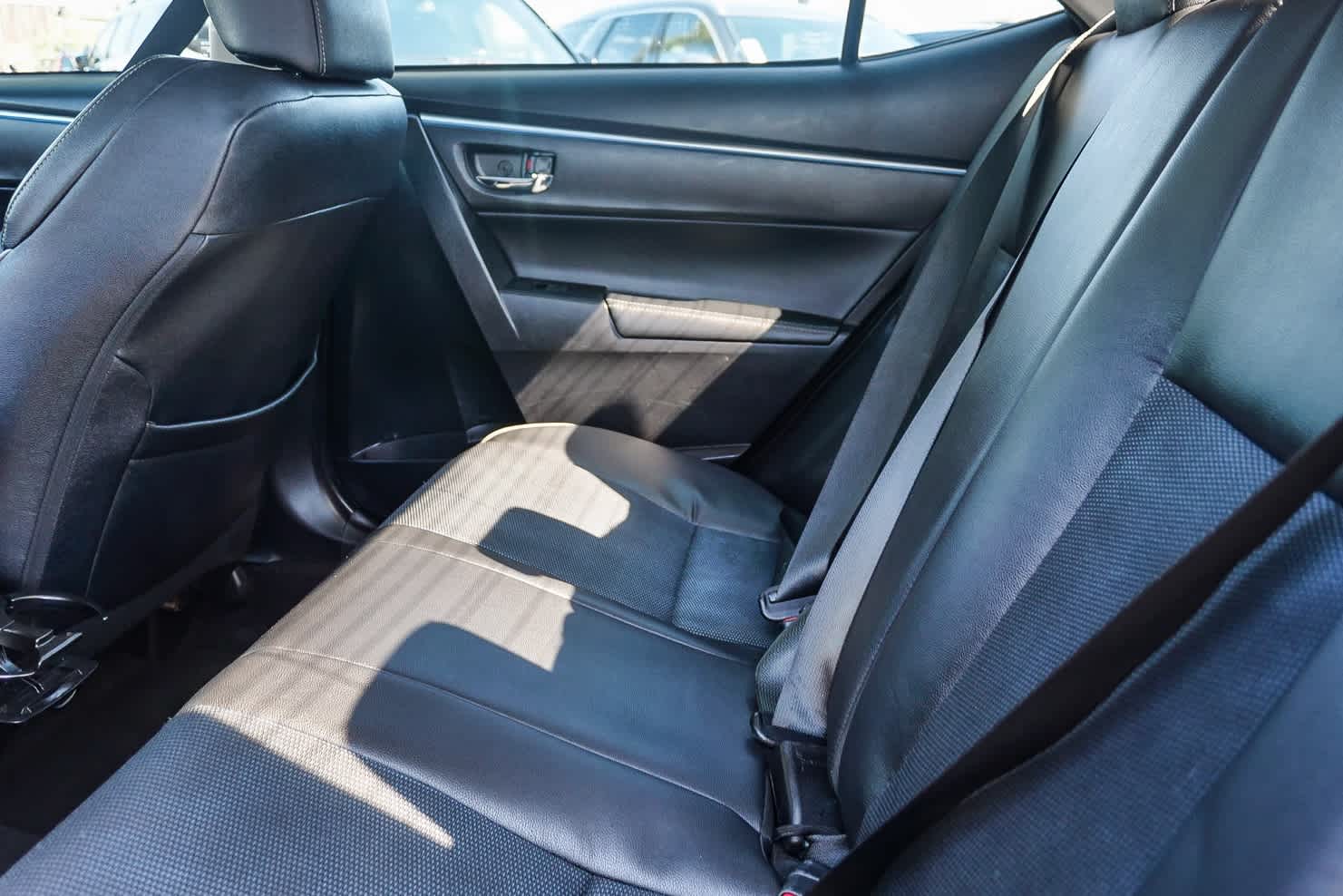 Thumbnail: 2014 Toyota Corolla - 16