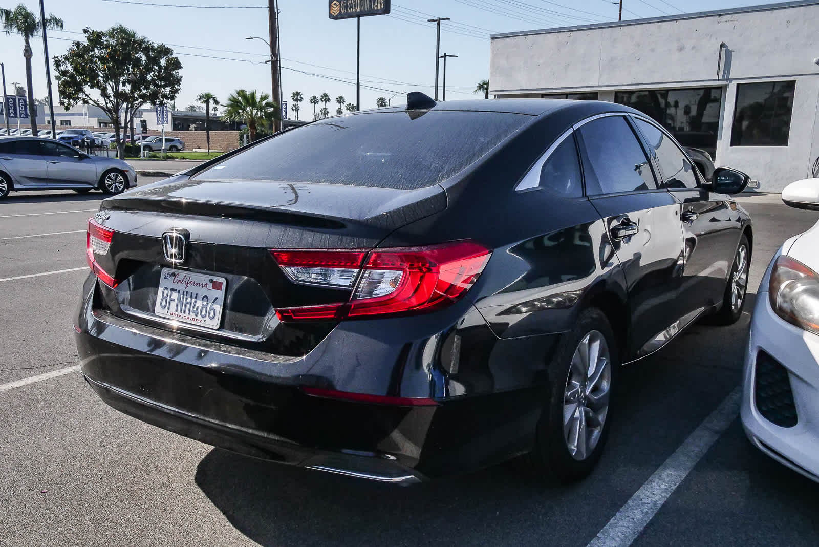 Thumbnail: 2018 Honda Accord - 16