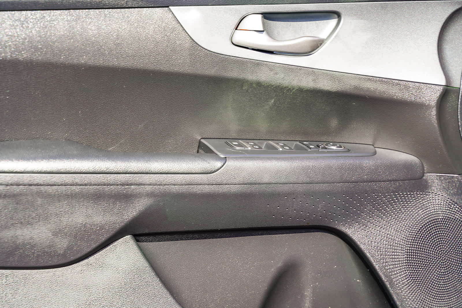 Thumbnail: 2021 Kia Forte - 19