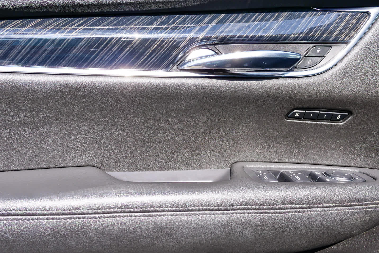 Thumbnail: 2020 Cadillac XT6 - 22