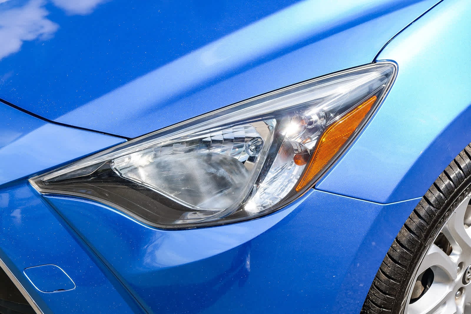 Thumbnail: 2017 Toyota Yaris iA - 10