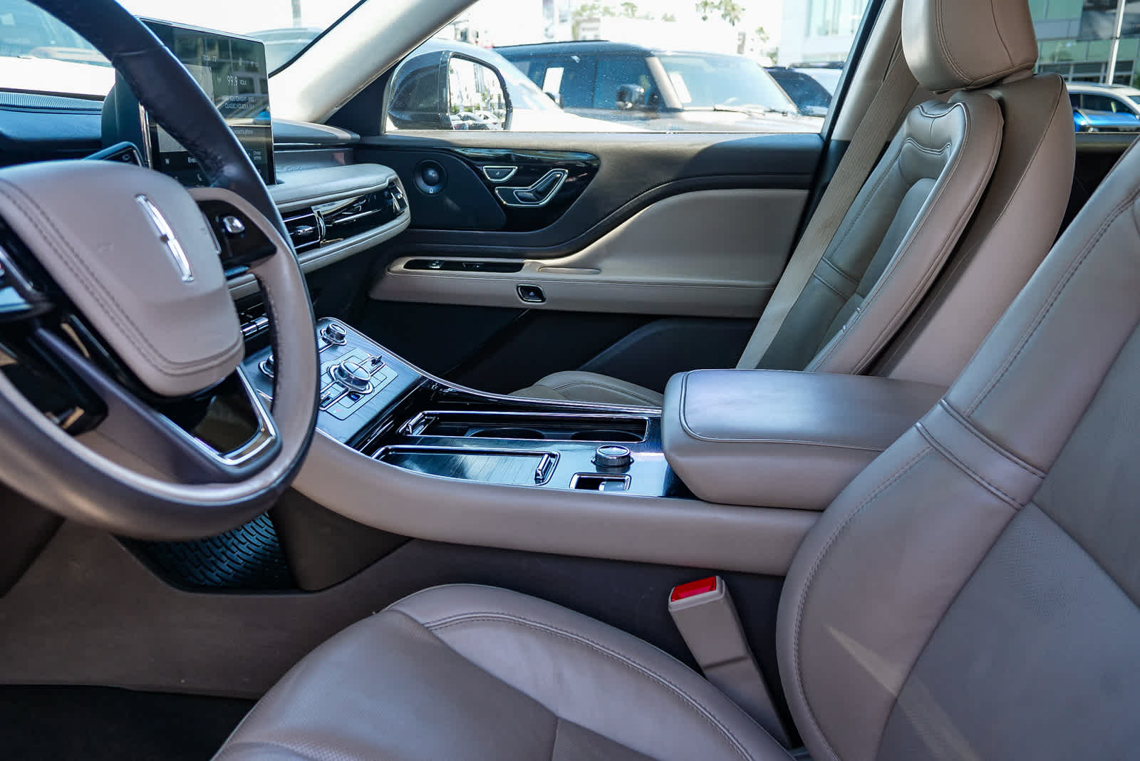 Thumbnail: 2023 Lincoln Aviator - 13