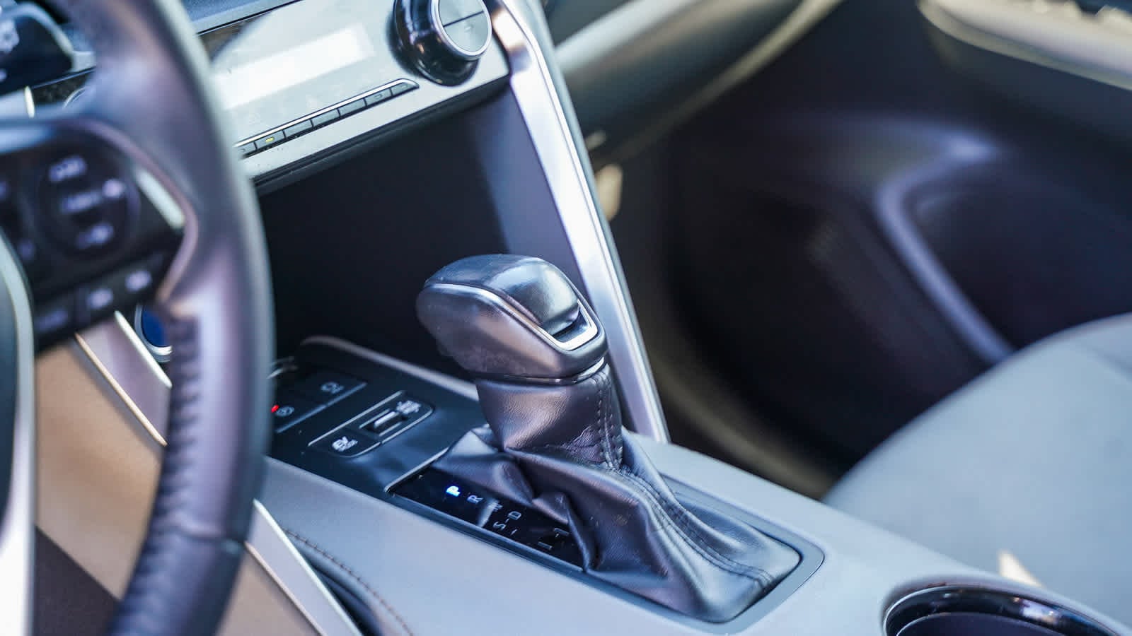 Thumbnail: 2021 Toyota Venza - 15