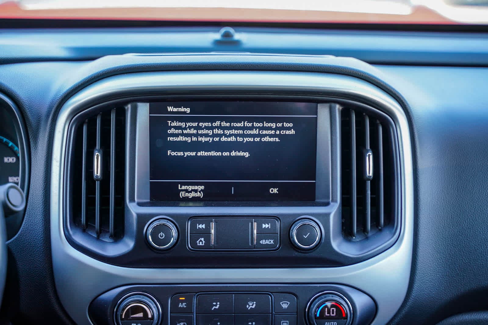 Thumbnail: 2021 Chevrolet Colorado - 13