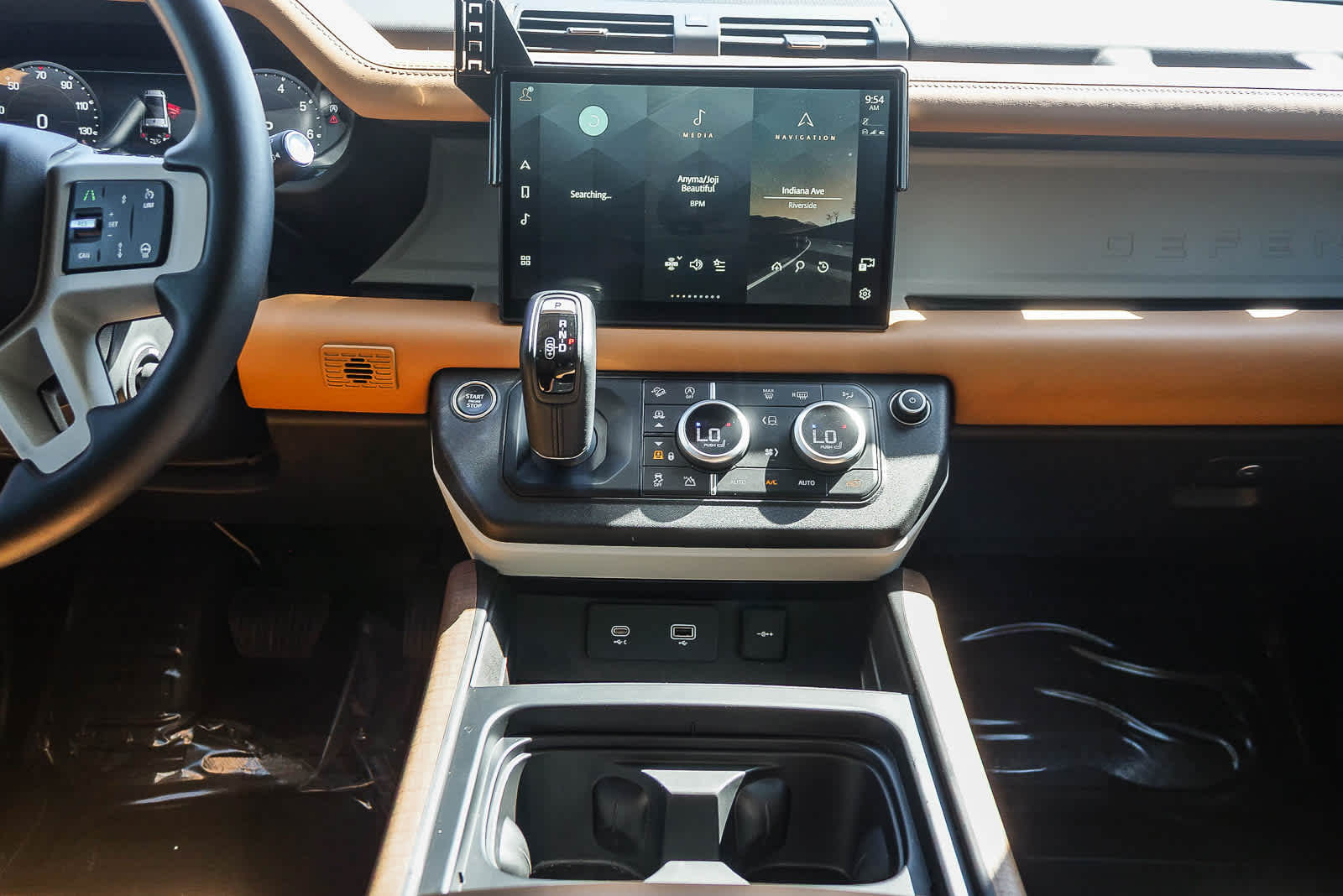 Thumbnail: 2024 Land Rover Defender - 11