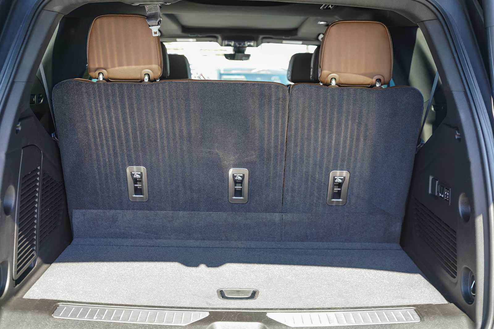 Thumbnail: 2021 Chevrolet Tahoe - 25