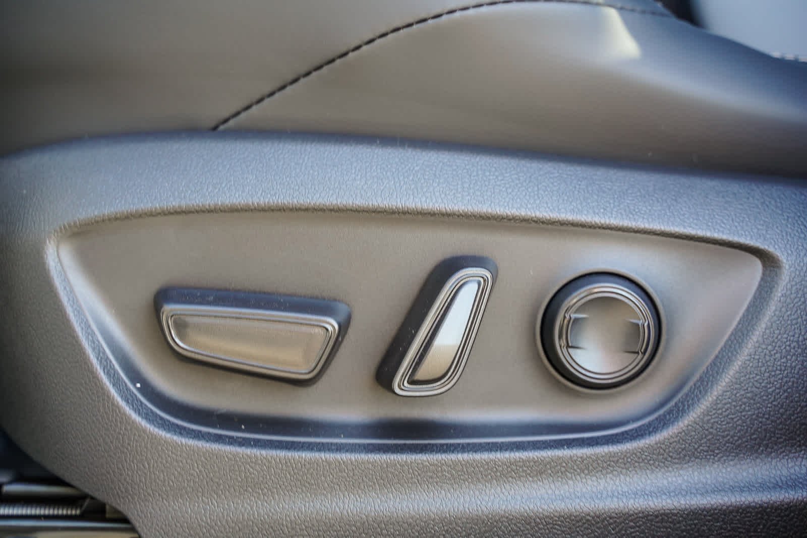 Thumbnail: 2026 Subaru Solterra - 22