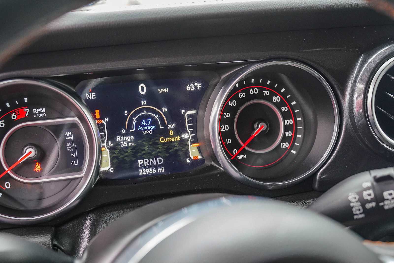 Thumbnail: 2022 Jeep Wrangler - 25