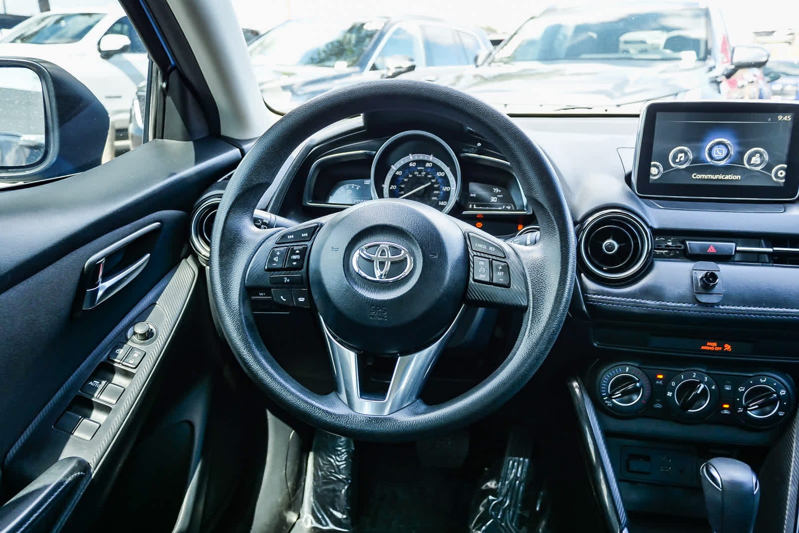 Thumbnail: 2017 Toyota Yaris iA - 15