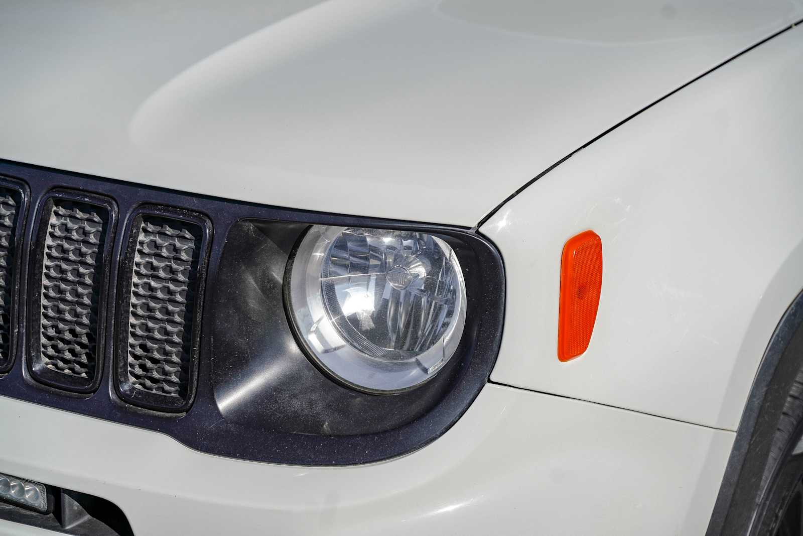 Thumbnail: 2020 Jeep Renegade - 10