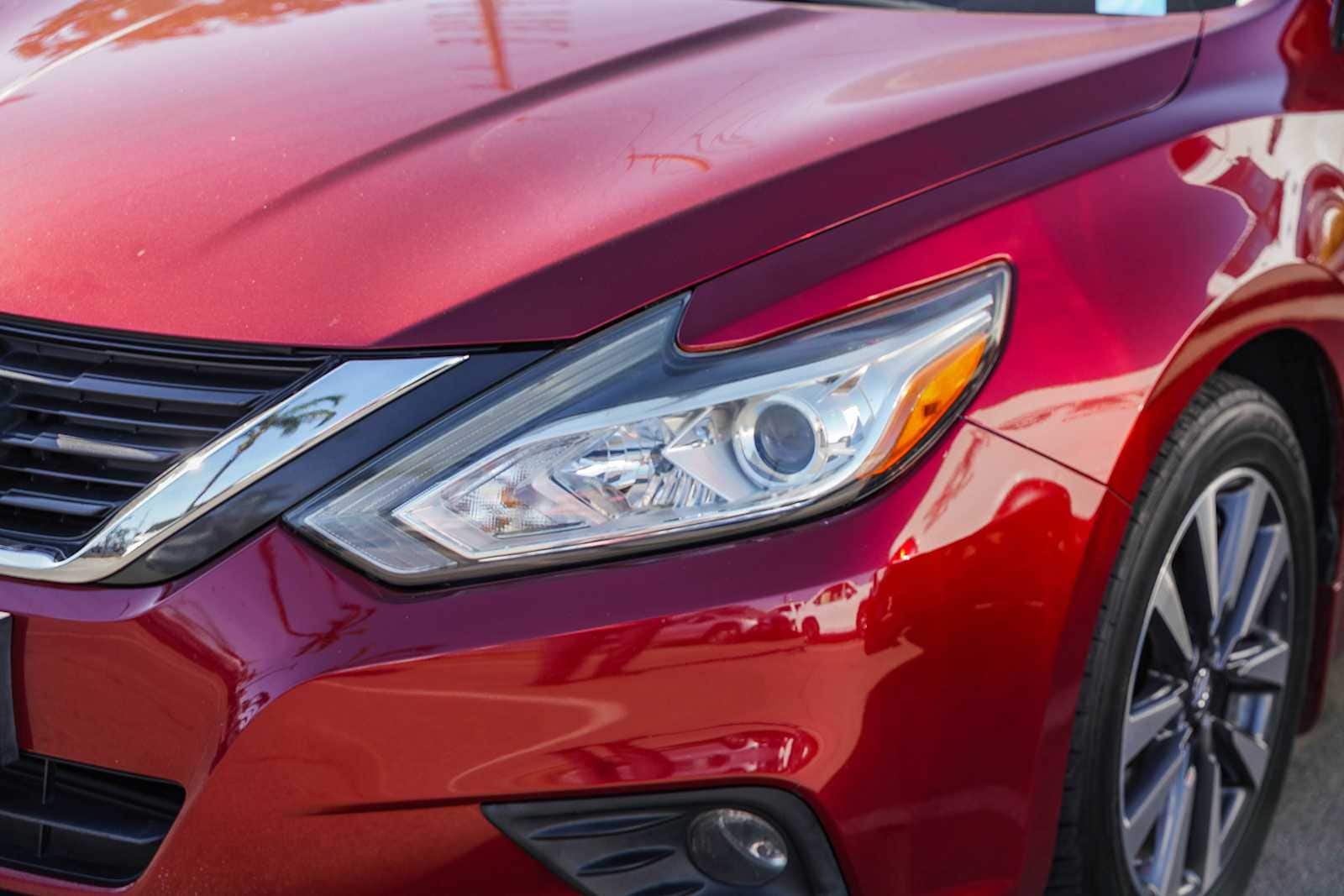 Thumbnail: 2016 Nissan Altima - 6