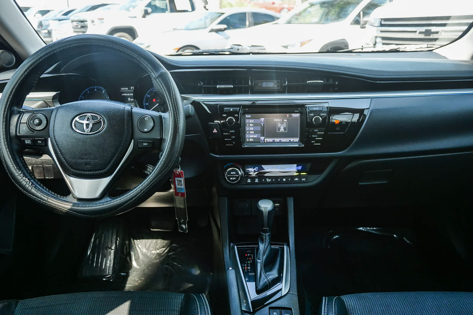 Thumbnail: 2014 Toyota Corolla - 9