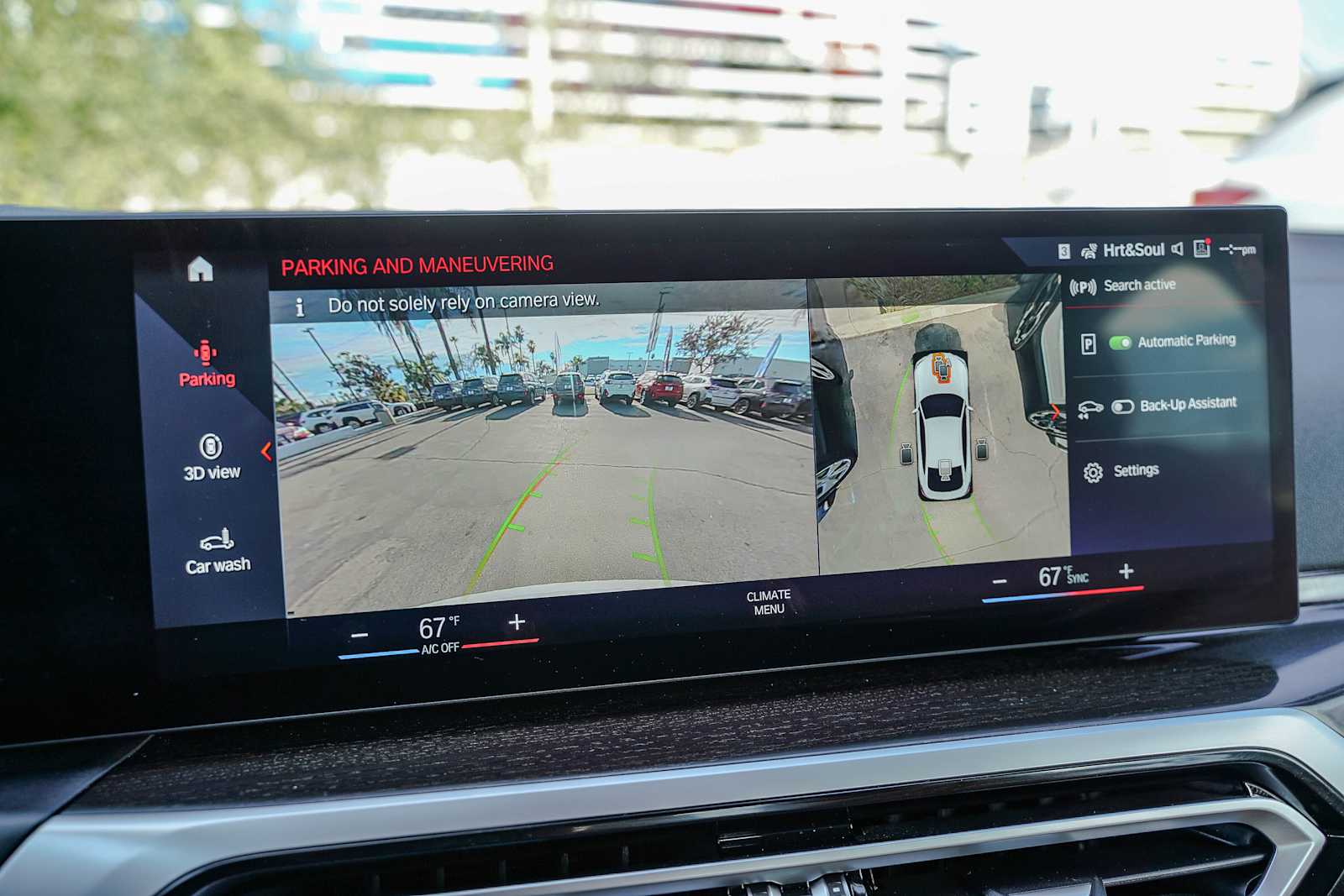 Thumbnail: 2022 BMW i4 - 24