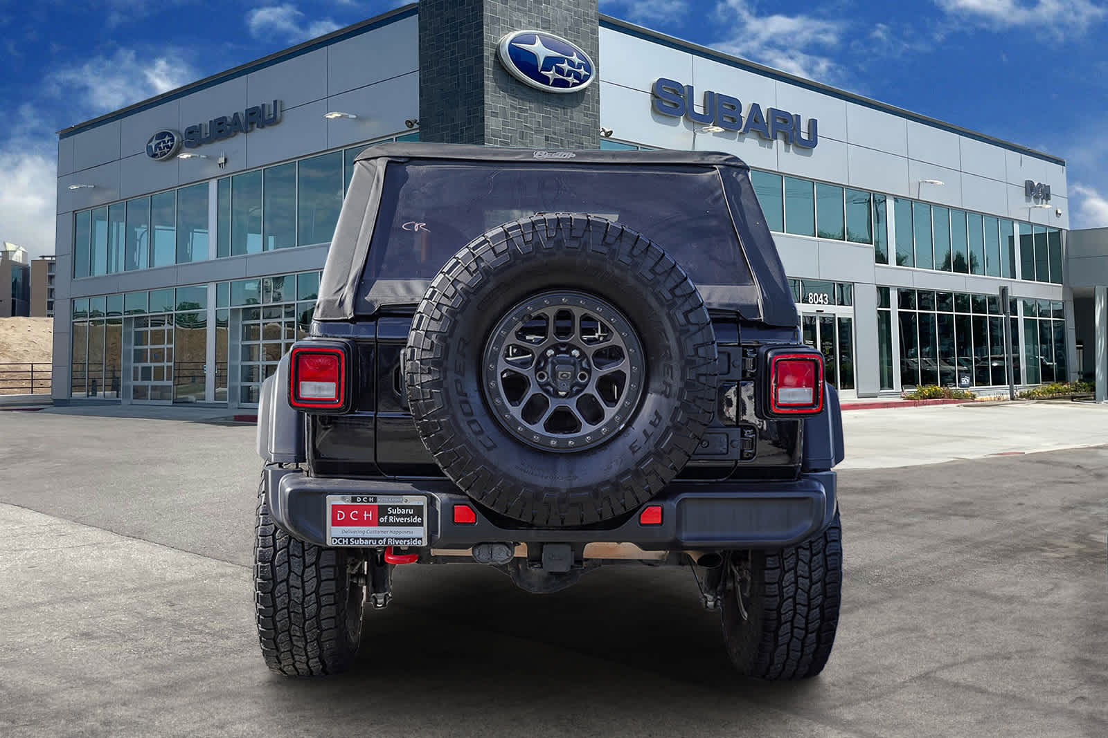 Thumbnail: 2022 Jeep Wrangler - 5