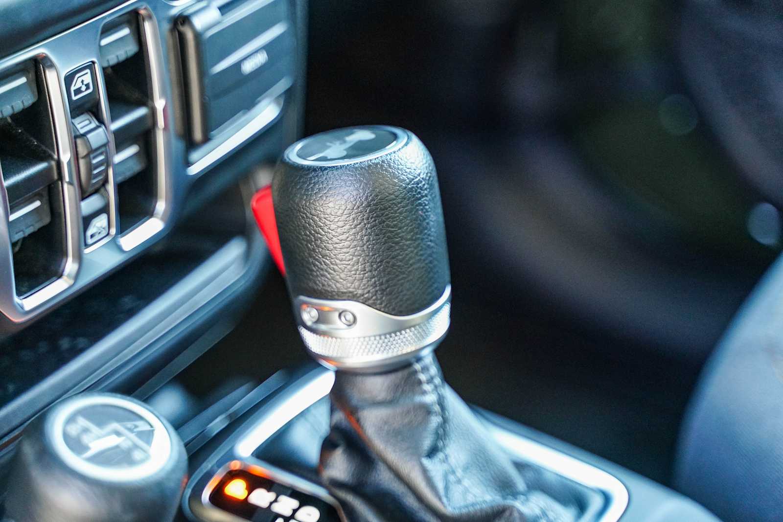 Thumbnail: 2024 Jeep Wrangler - 16