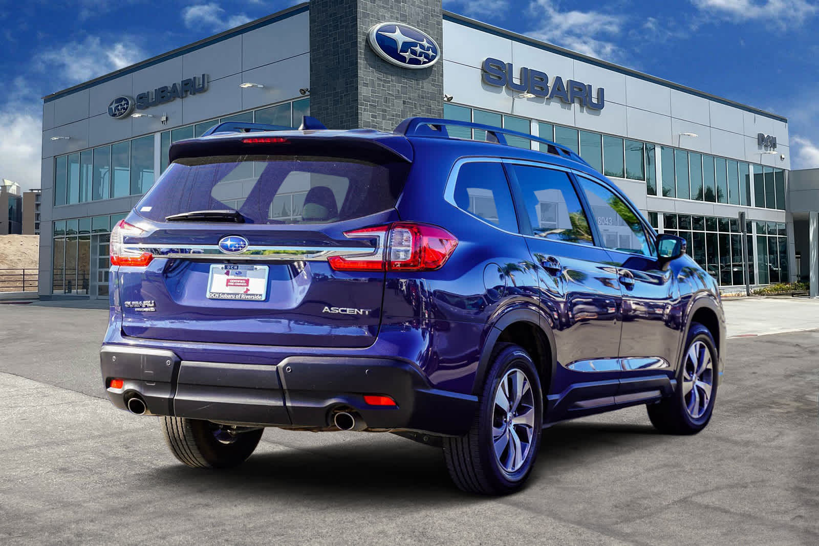 2025 Subaru Ascent Premium photo 4