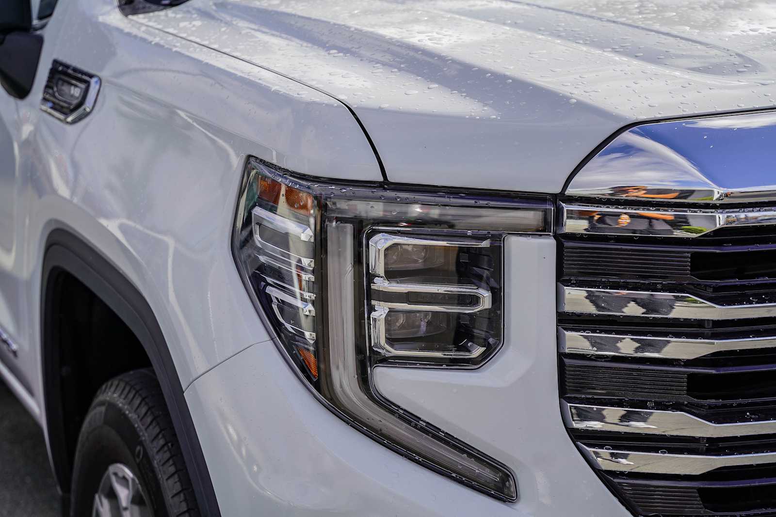 Thumbnail: 2024 GMC Sierra 1500 - 2