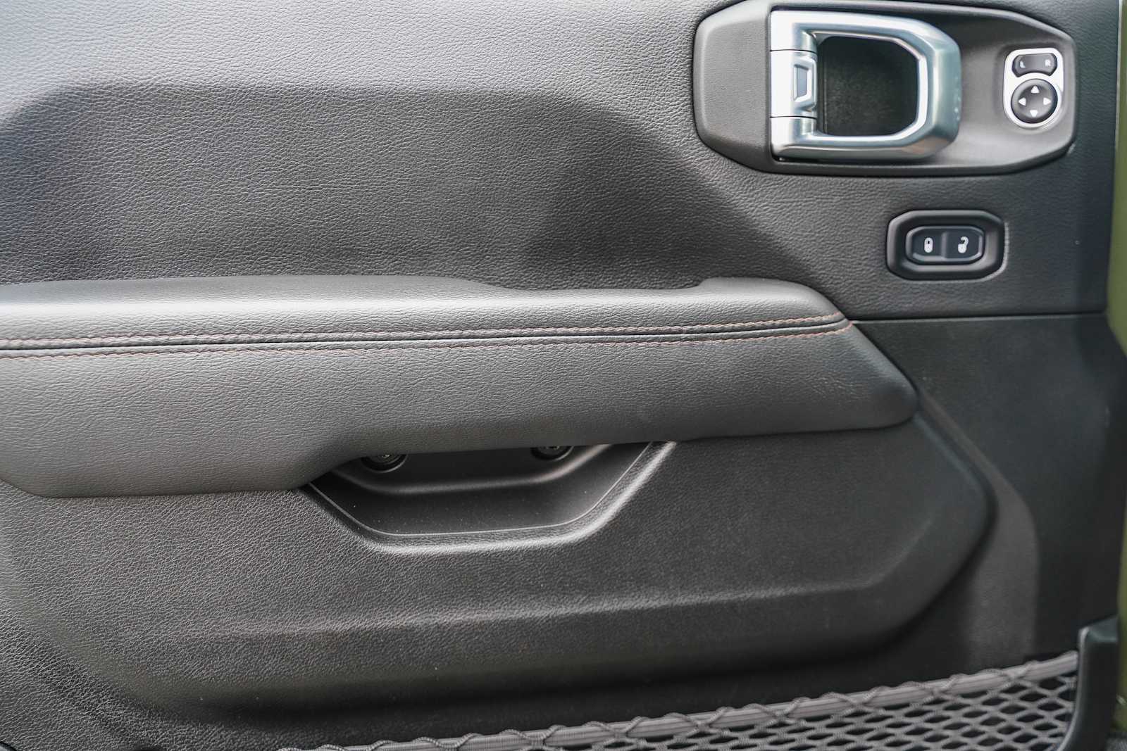 Thumbnail: 2022 Jeep Wrangler - 20