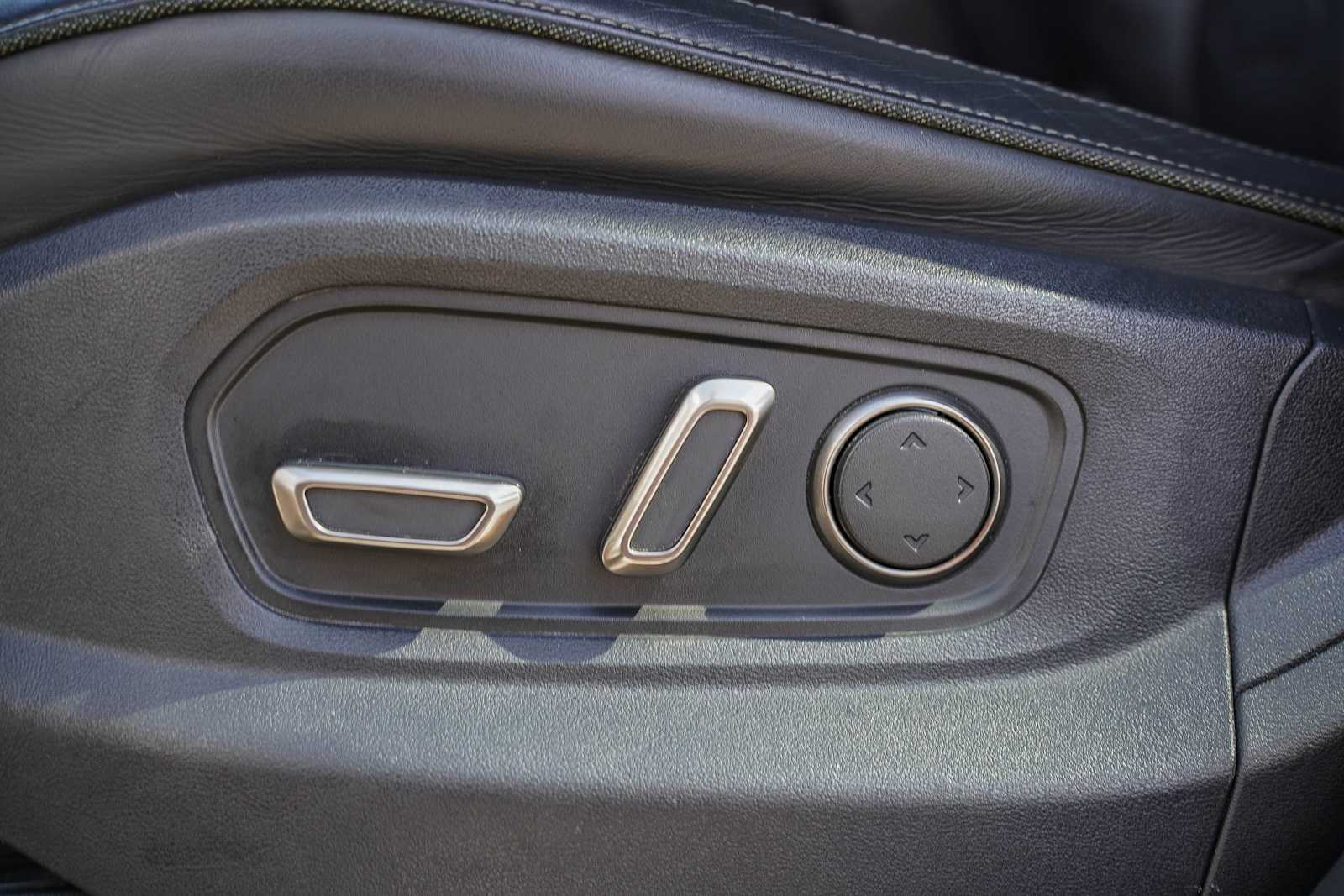 Thumbnail: 2023 Rivian R1T - 20