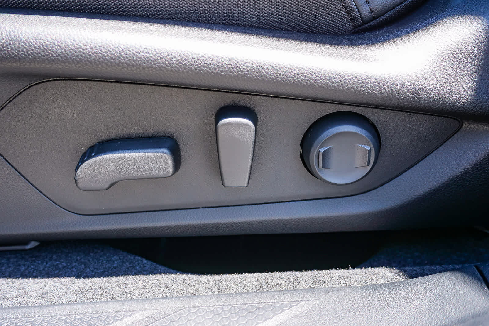 2026 Subaru Outback Premium - Photo 23