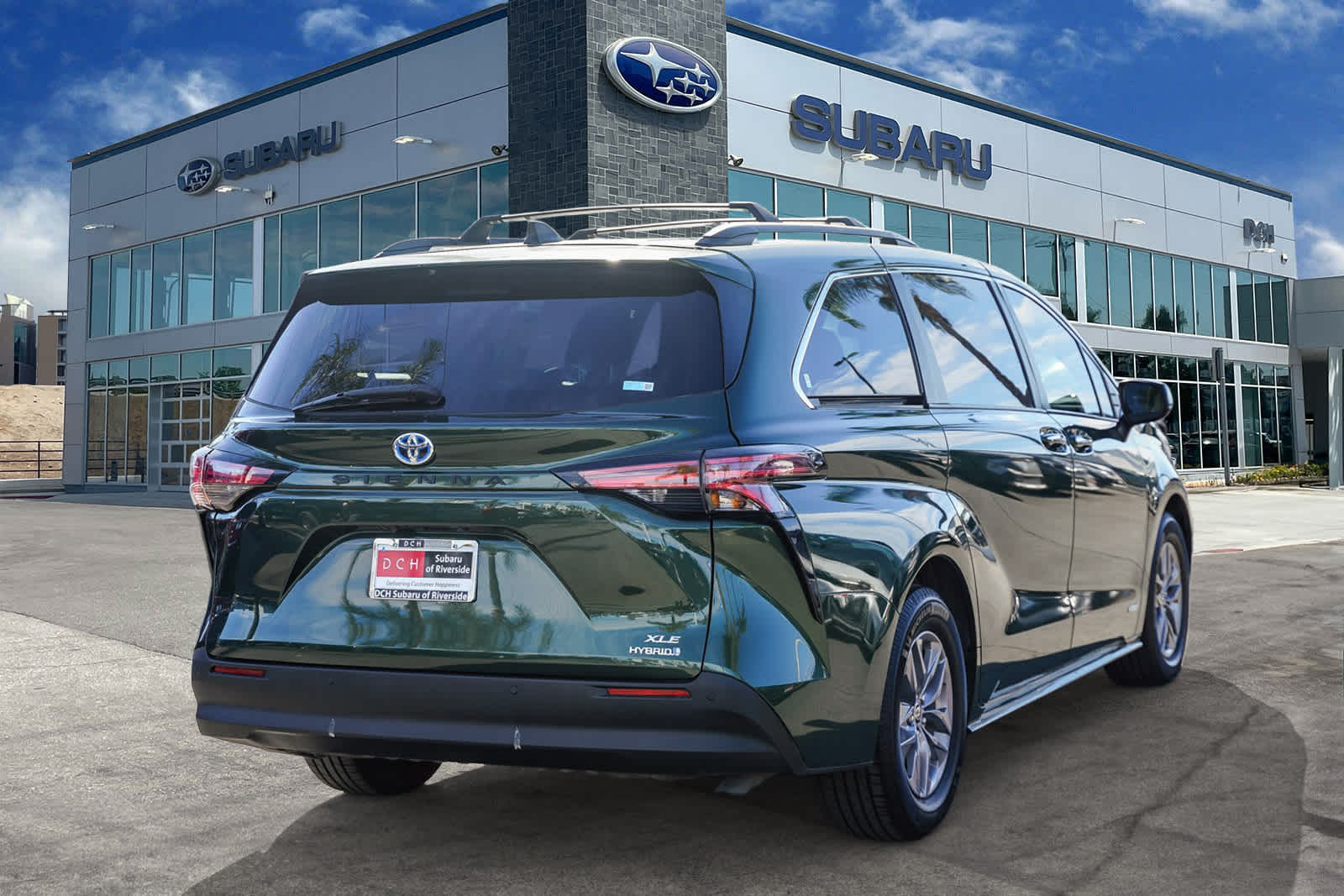 Thumbnail: 2021 Toyota Sienna - 4