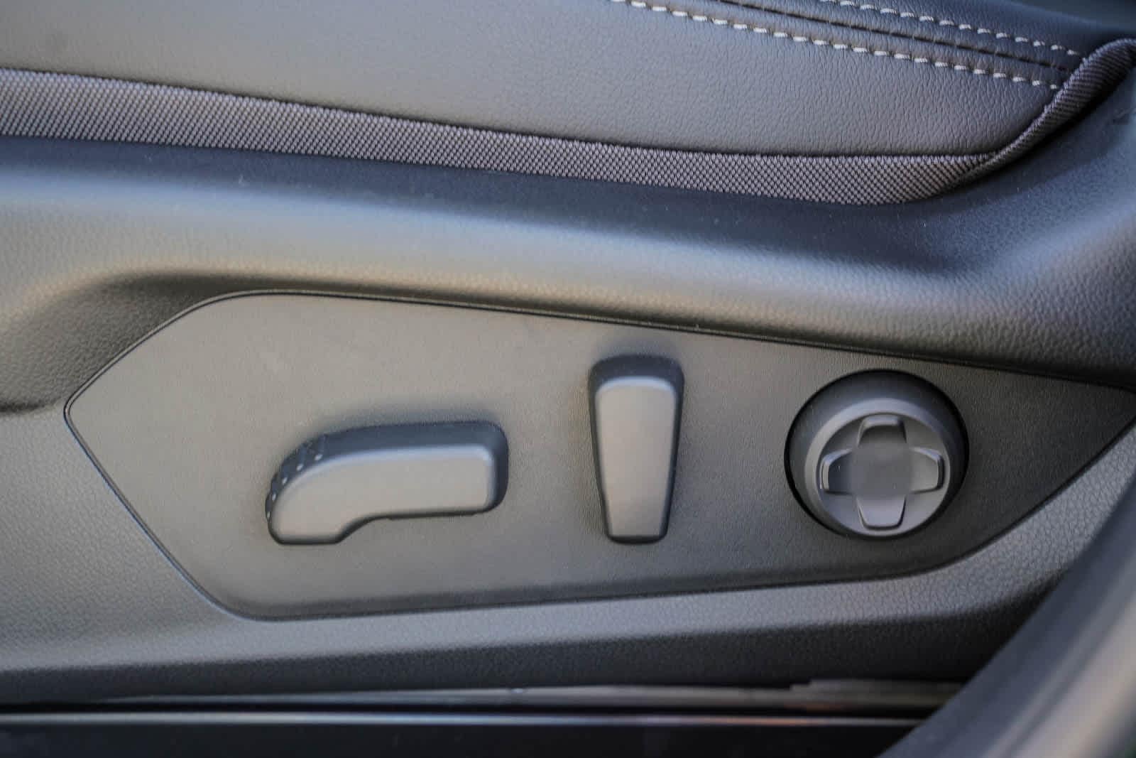 Thumbnail: 2026 Subaru Outback - 18