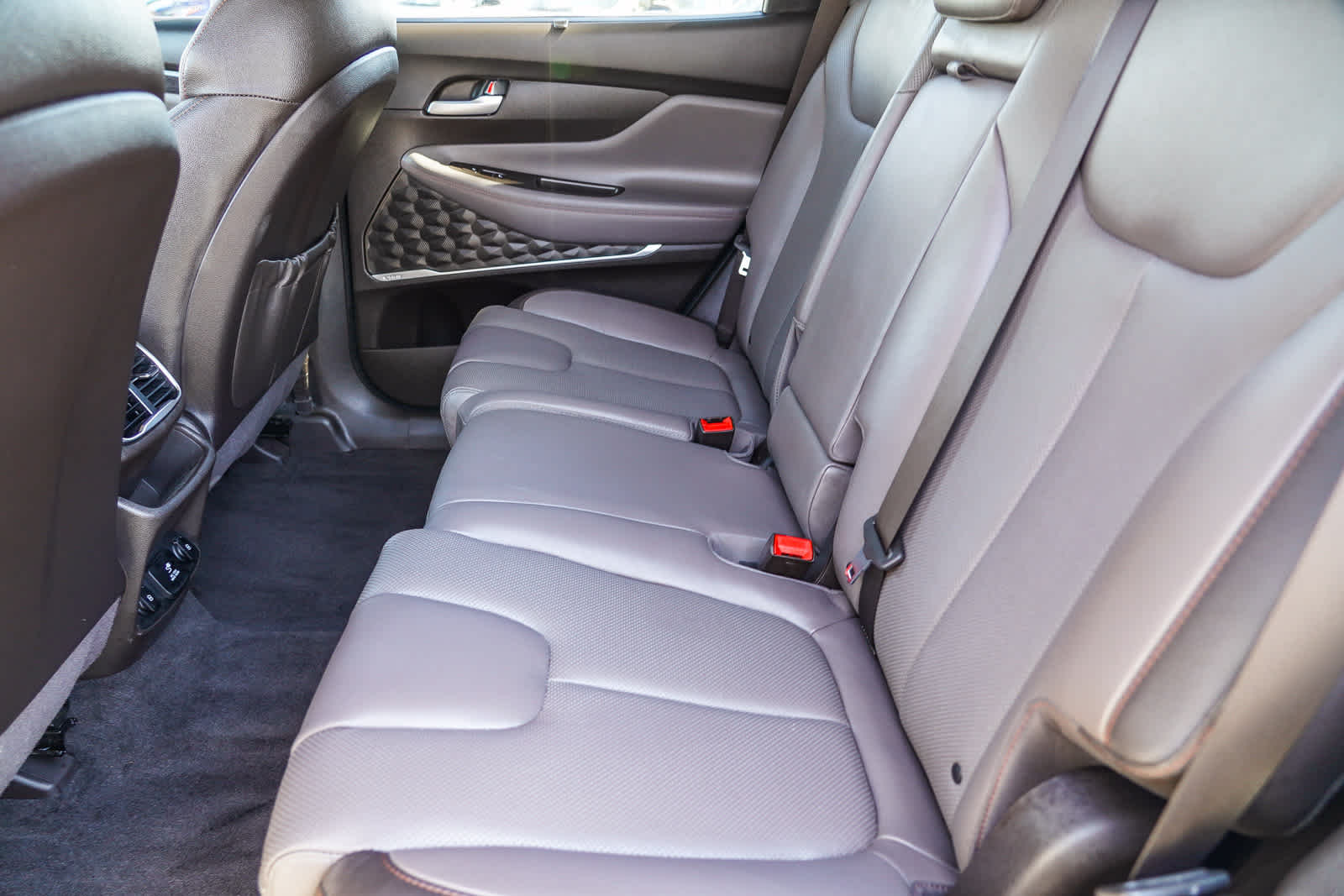 Thumbnail: 2019 Hyundai Santa Fe - 18