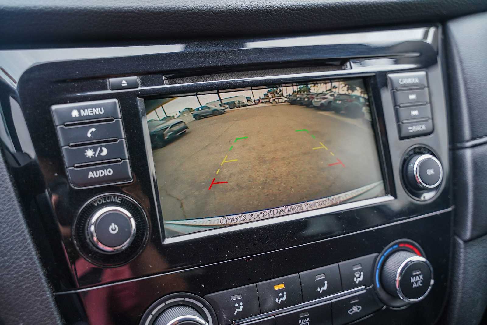 Thumbnail: 2019 Nissan Rogue - 25