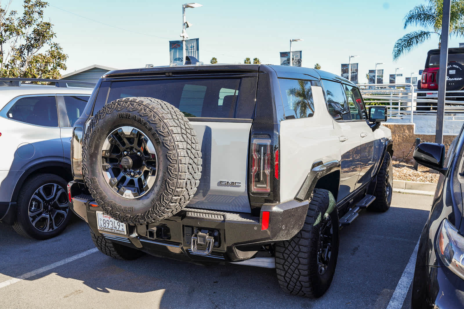 Thumbnail: 2024 GMC Hummer EV - 17