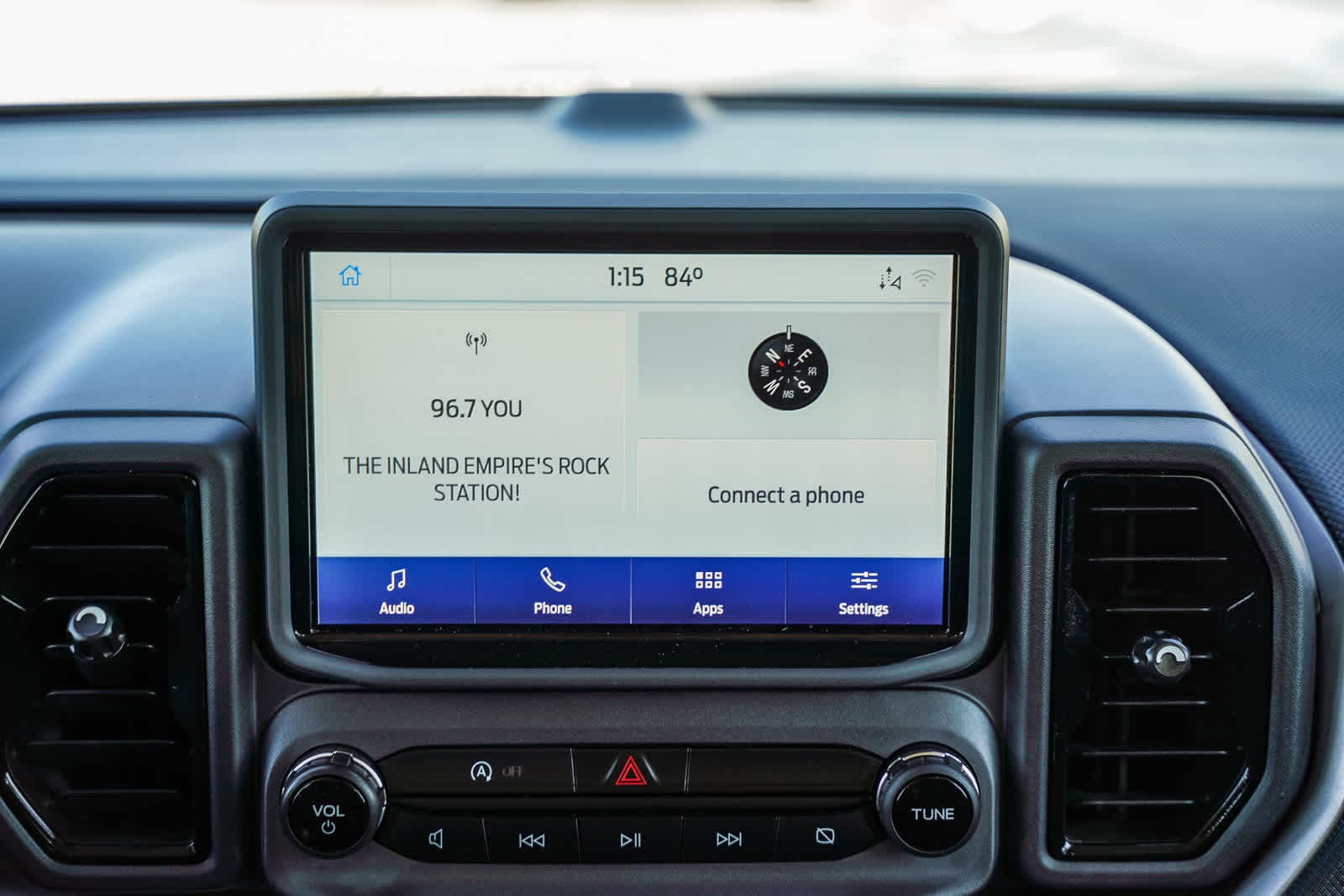 Thumbnail: 2022 Ford Bronco Sport - 13