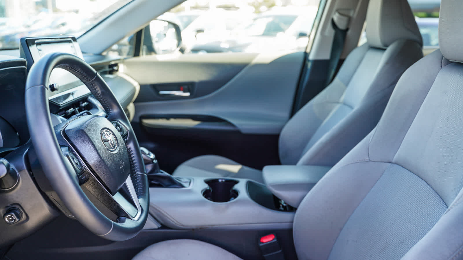 Thumbnail: 2021 Toyota Venza - 13