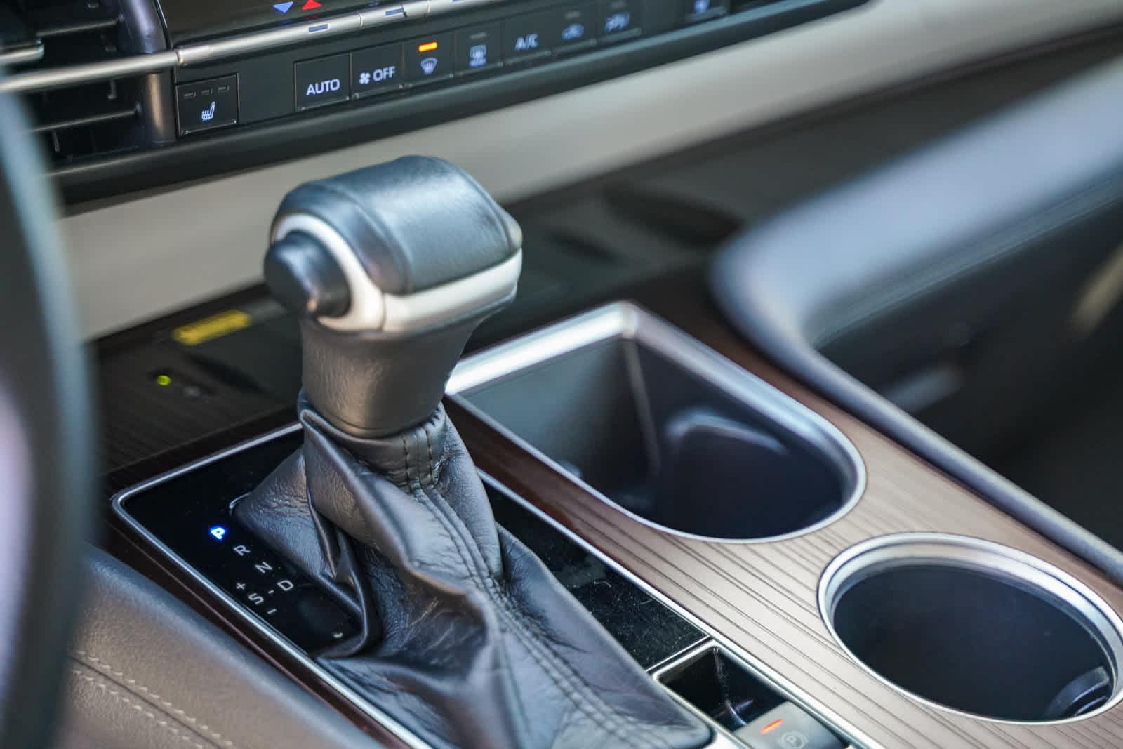 Thumbnail: 2021 Toyota Sienna - 18