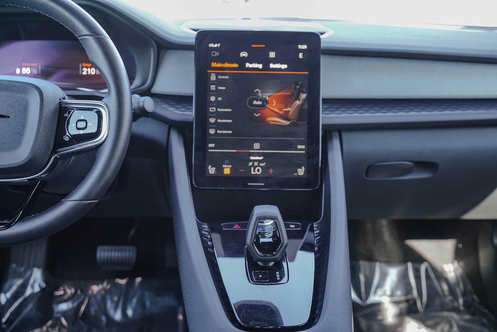 Thumbnail: 2023 Polestar 2 - 12