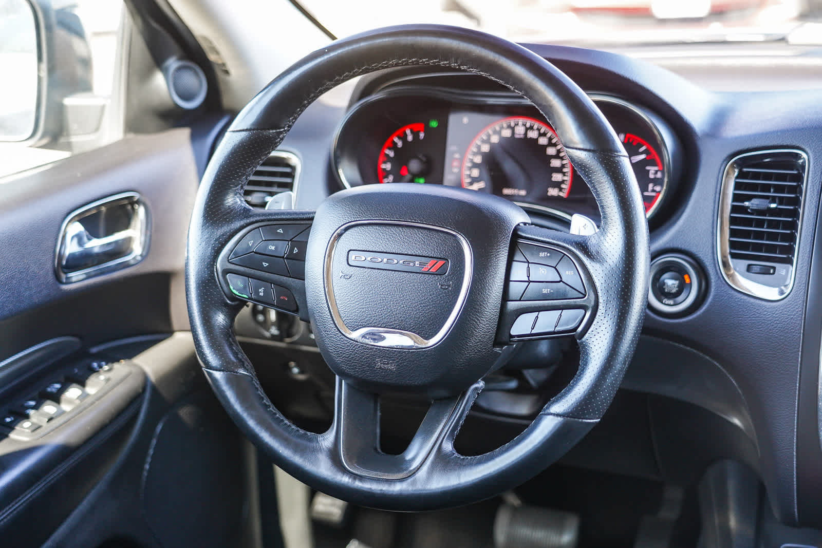 Thumbnail: 2018 Dodge Durango - 14