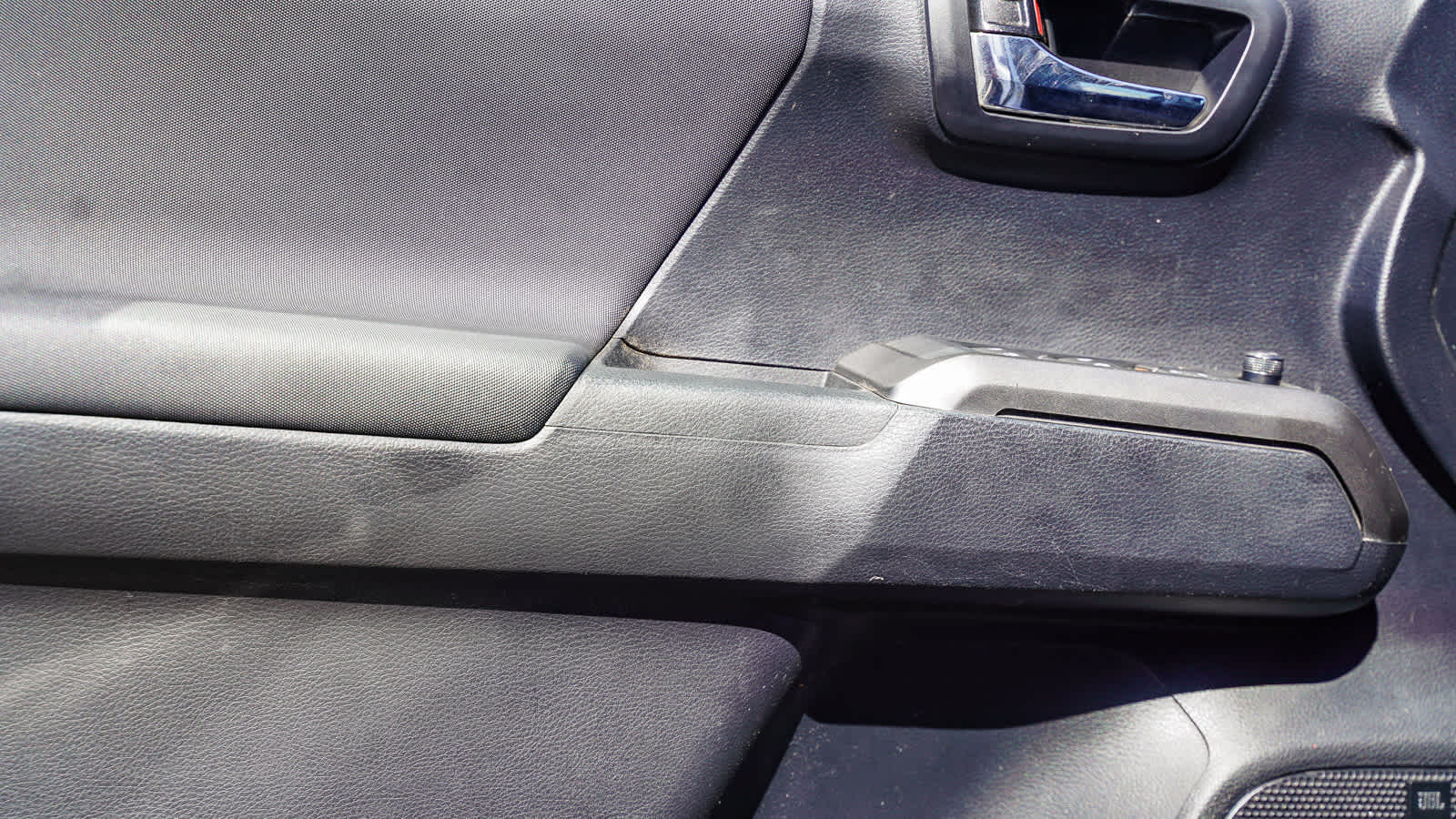 Thumbnail: 2019 Toyota Tacoma - 20