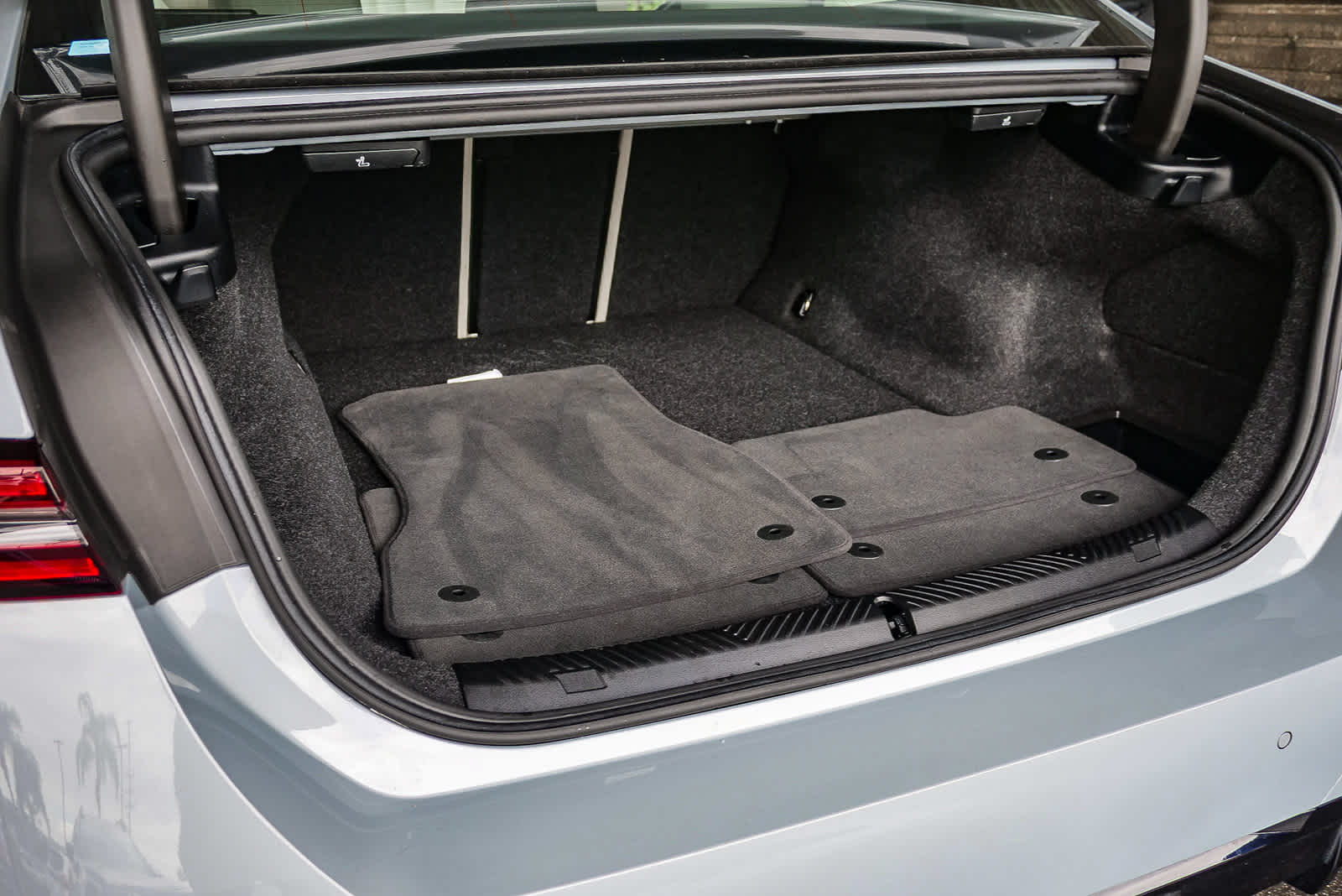 Thumbnail: 2024 BMW i5 - 20