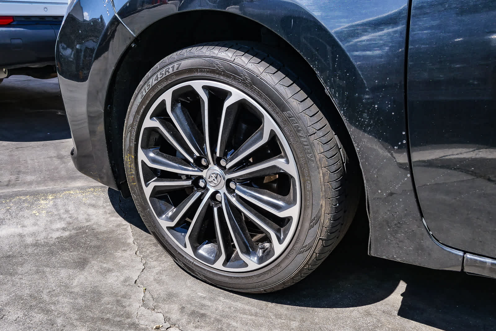 Thumbnail: 2014 Toyota Corolla - 19