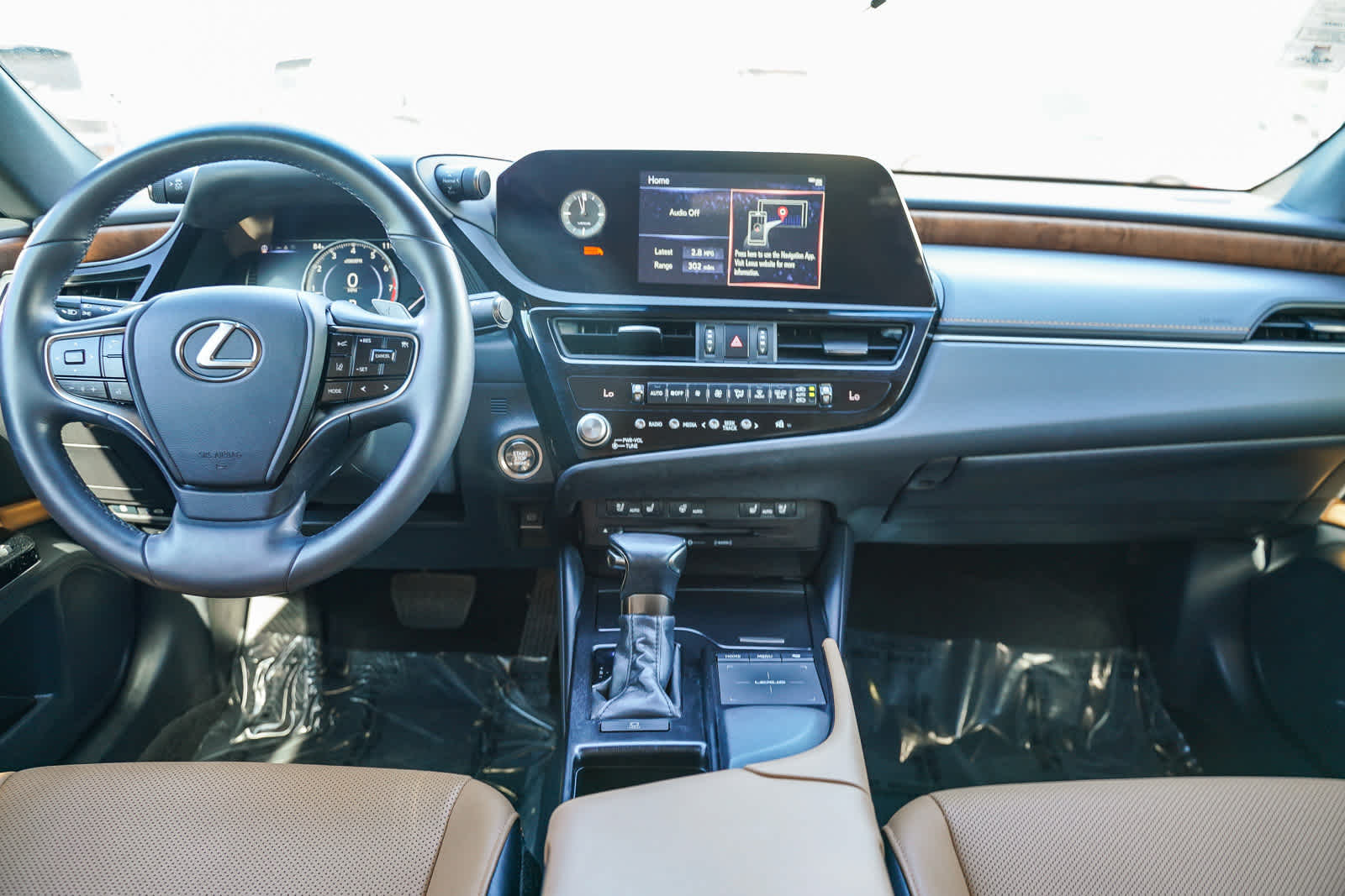 Thumbnail: 2022 Lexus ES - 11