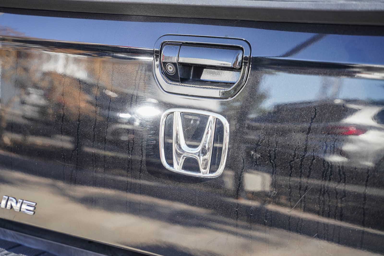 Thumbnail: 2017 Honda Ridgeline - 17