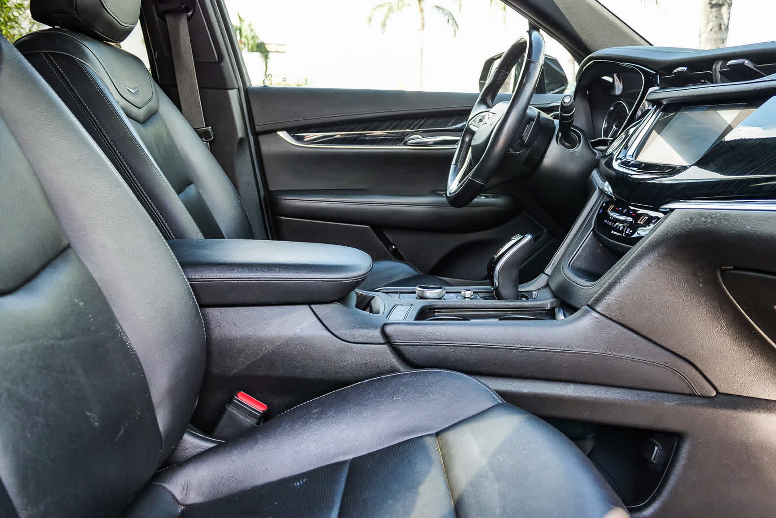 Thumbnail: 2020 Cadillac XT6 - 15