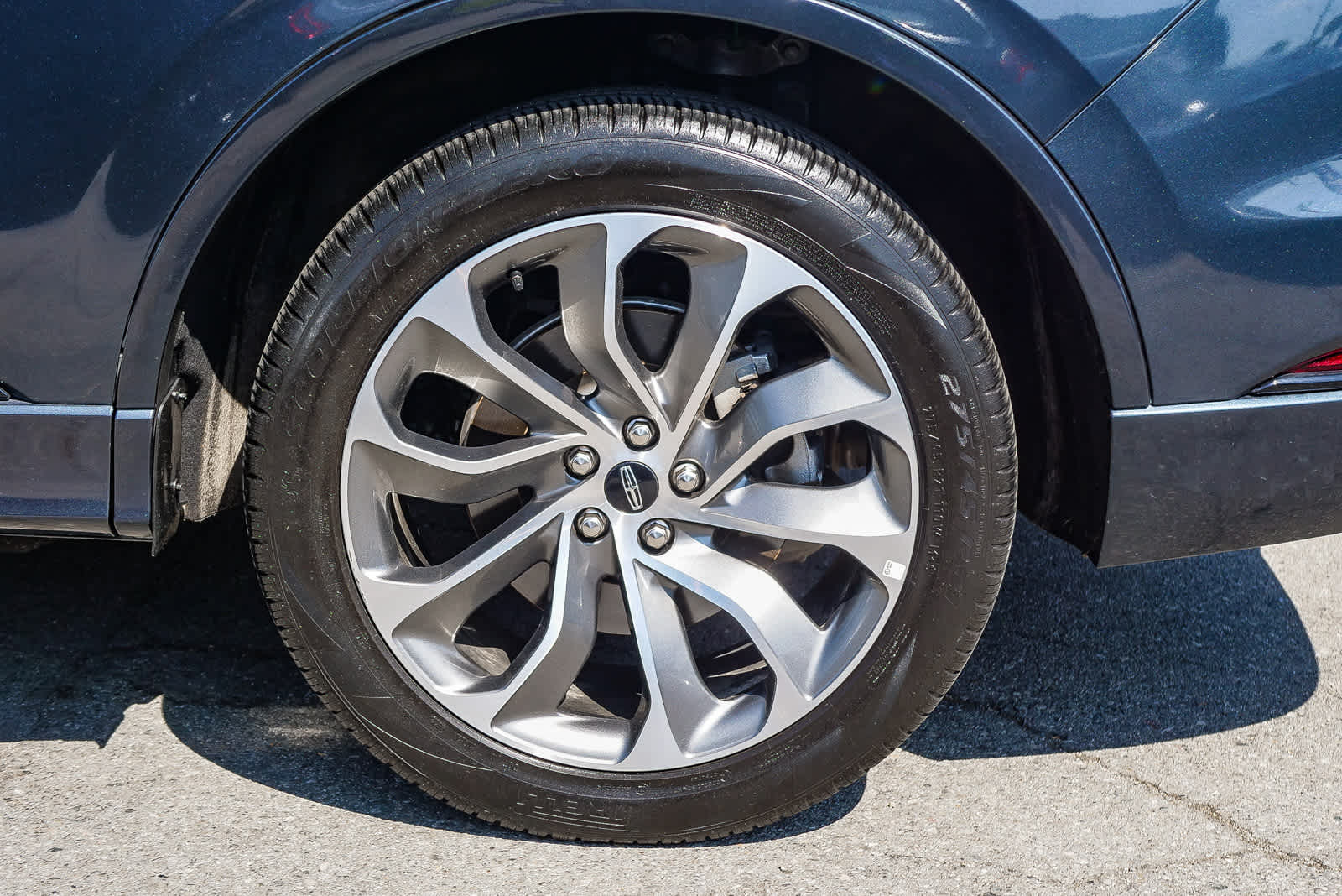 Thumbnail: 2023 Lincoln Aviator - 5