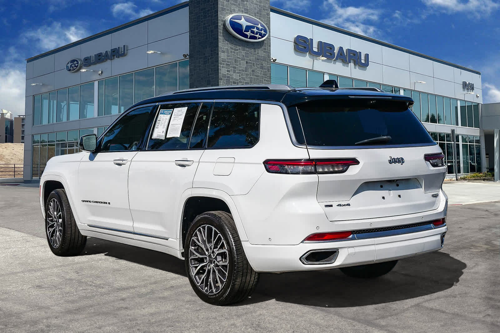 Thumbnail: 2021 Jeep Grand Cherokee L - 4