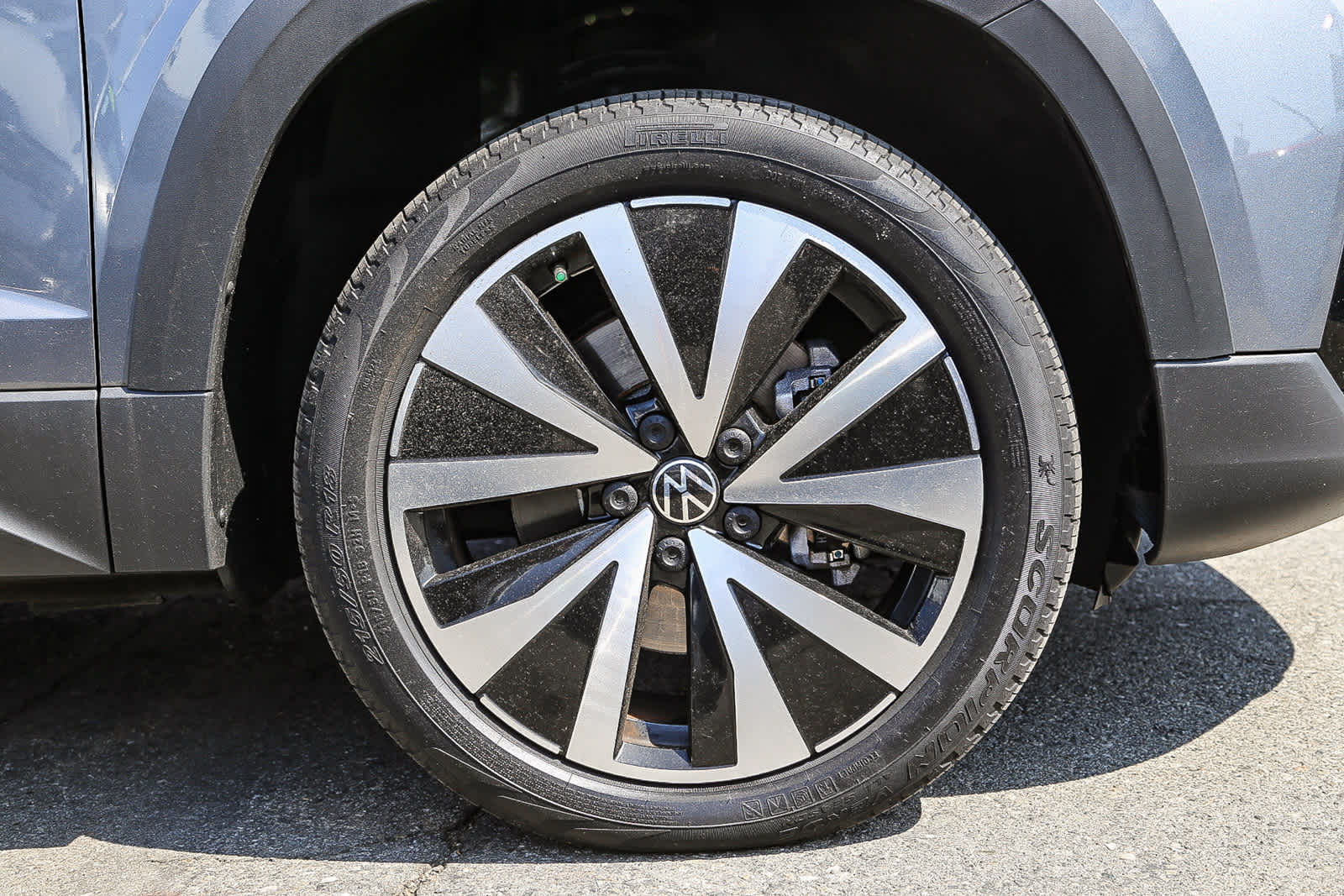 Thumbnail: 2022 Volkswagen Taos - 10