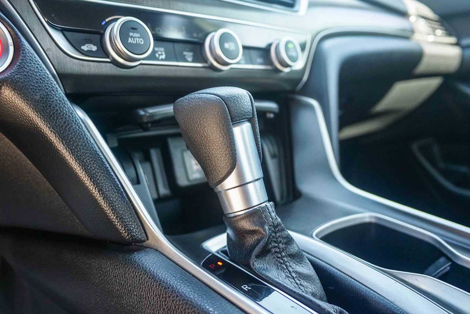 Thumbnail: 2018 Honda Accord - 22