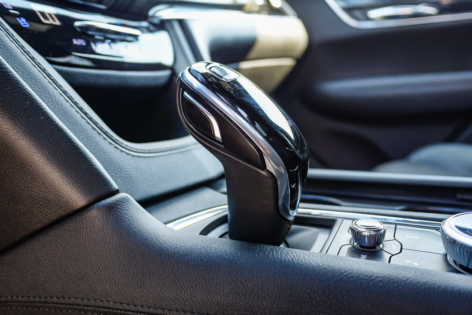 Thumbnail: 2020 Cadillac XT6 - 19