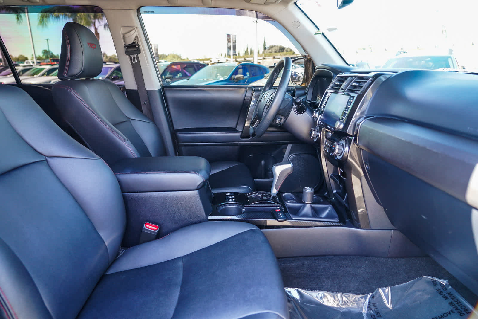 Thumbnail: 2020 Toyota 4Runner - 15