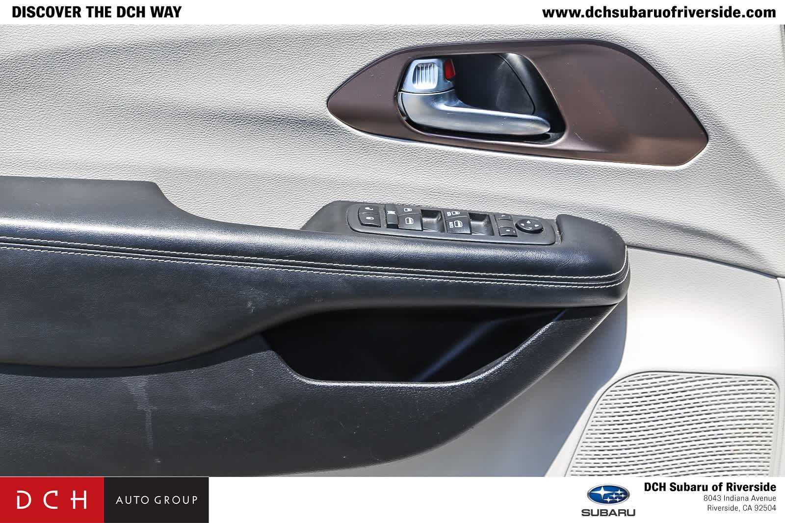 Thumbnail: 2021 Chrysler Voyager - 21