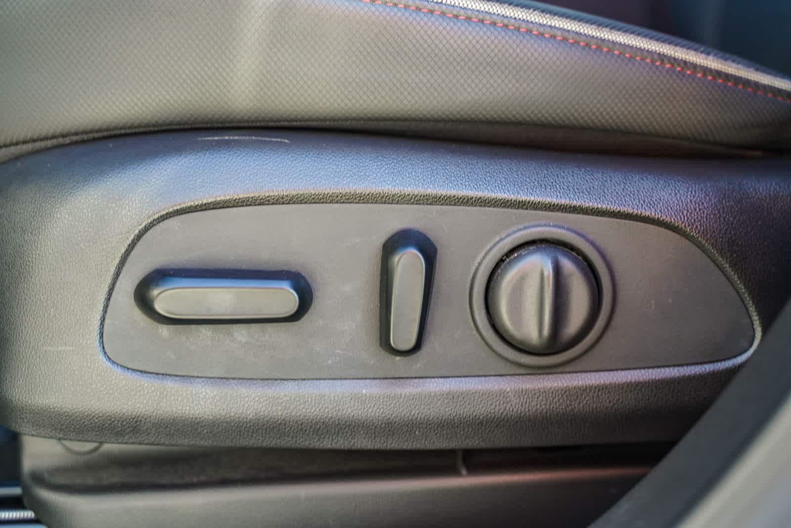 Thumbnail: 2023 Chevrolet TrailBlazer - 21