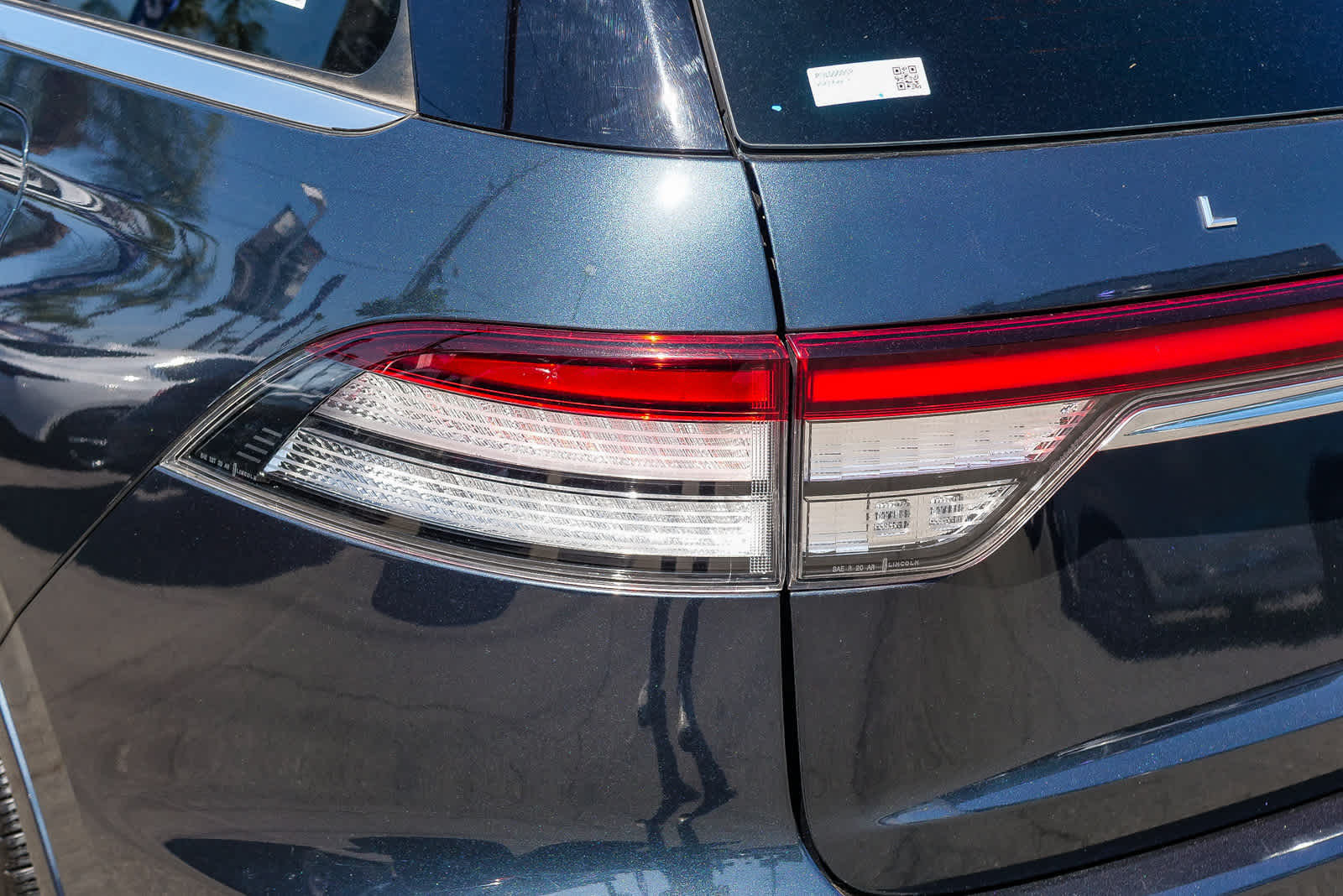 Thumbnail: 2023 Lincoln Aviator - 4