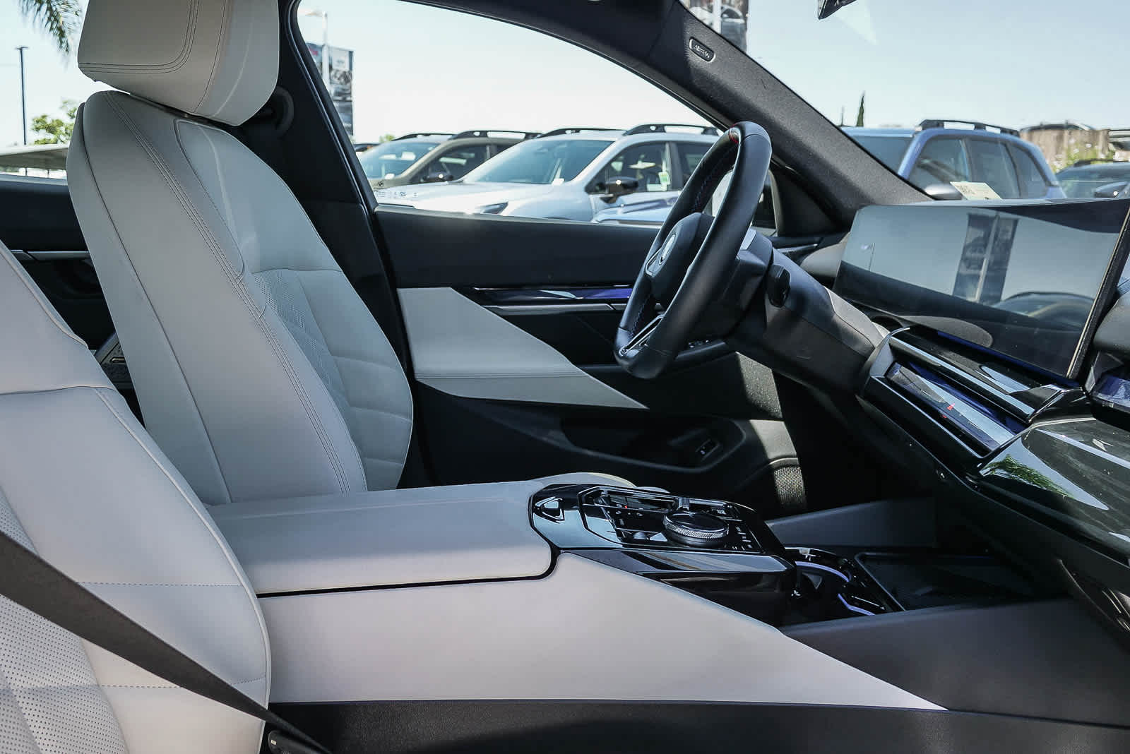 Thumbnail: 2024 BMW i5 - 14